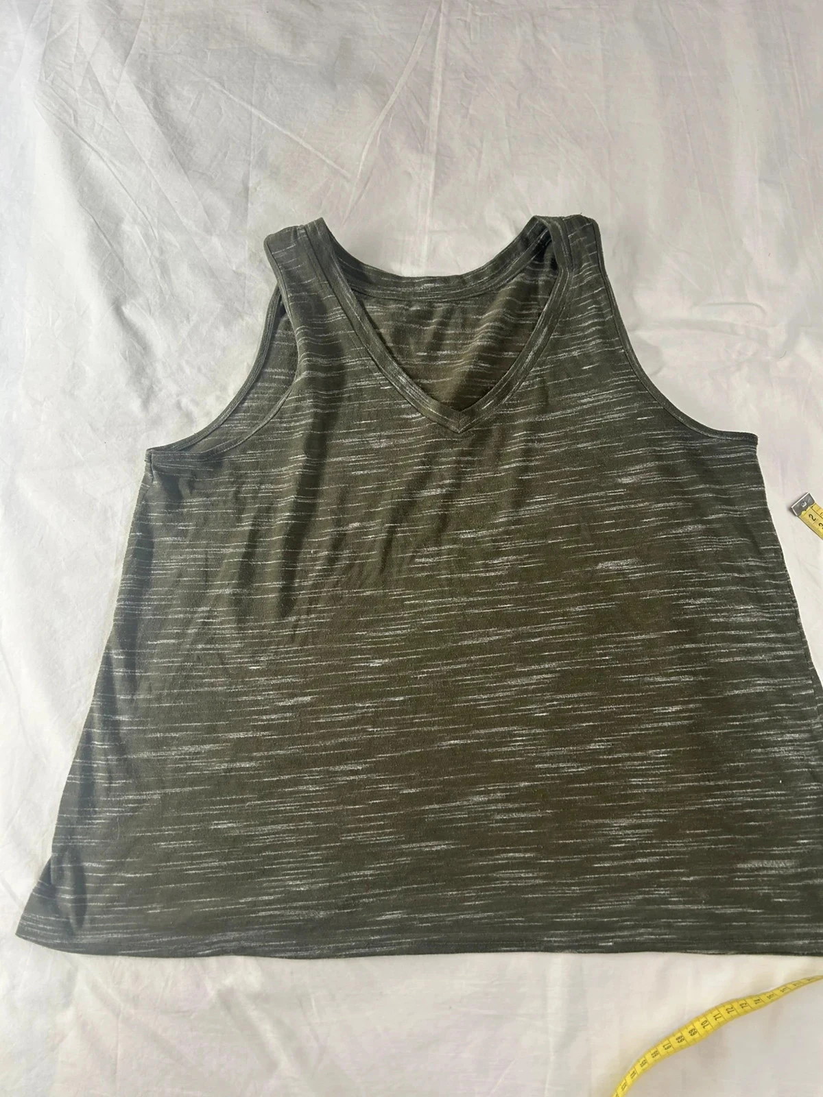 Débardeur gris kaki vintage